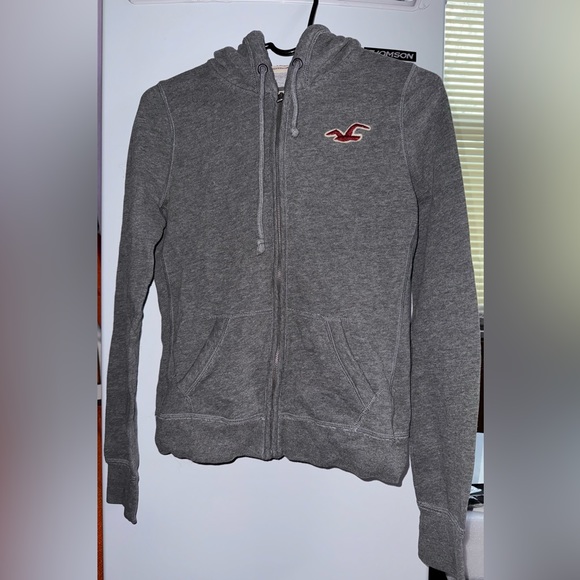 Hollister hoodie - Picture 2 of 4